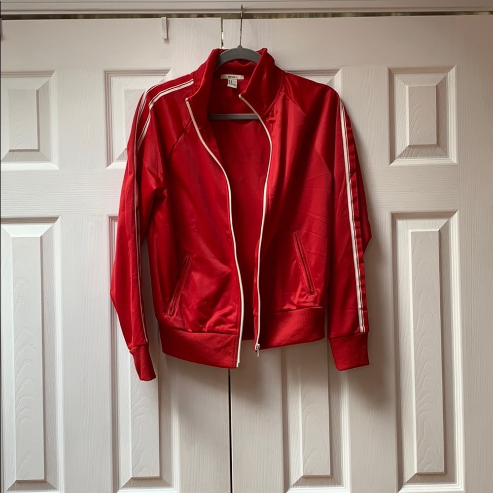Red tracksuit jacket - M